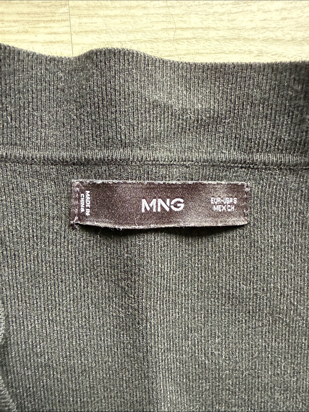 Mango Women's Black V-Neck Button Knit Cardigan Sweater - Picture 5 of 5